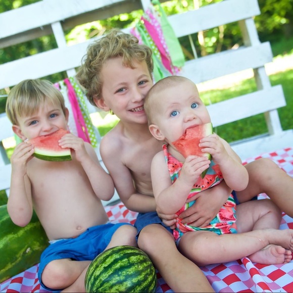 Buy with Confidence! Im a Posh Ambassador with a Five Star Rating! - Picture 6 of 10